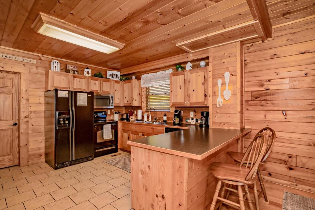 *Family Friendly Cabin Near Dollywood! Pigeon Forge Exteriör bild