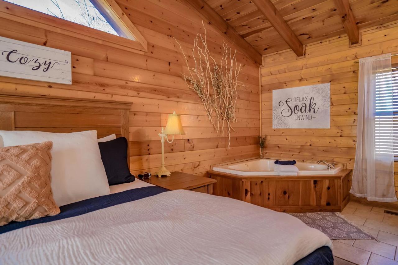 *Family Friendly Cabin Near Dollywood! Pigeon Forge Exteriör bild
