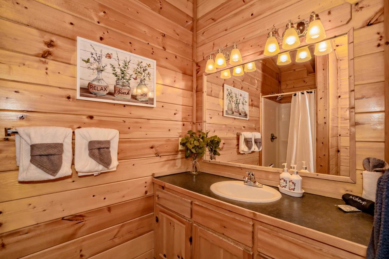 *Family Friendly Cabin Near Dollywood! Pigeon Forge Exteriör bild